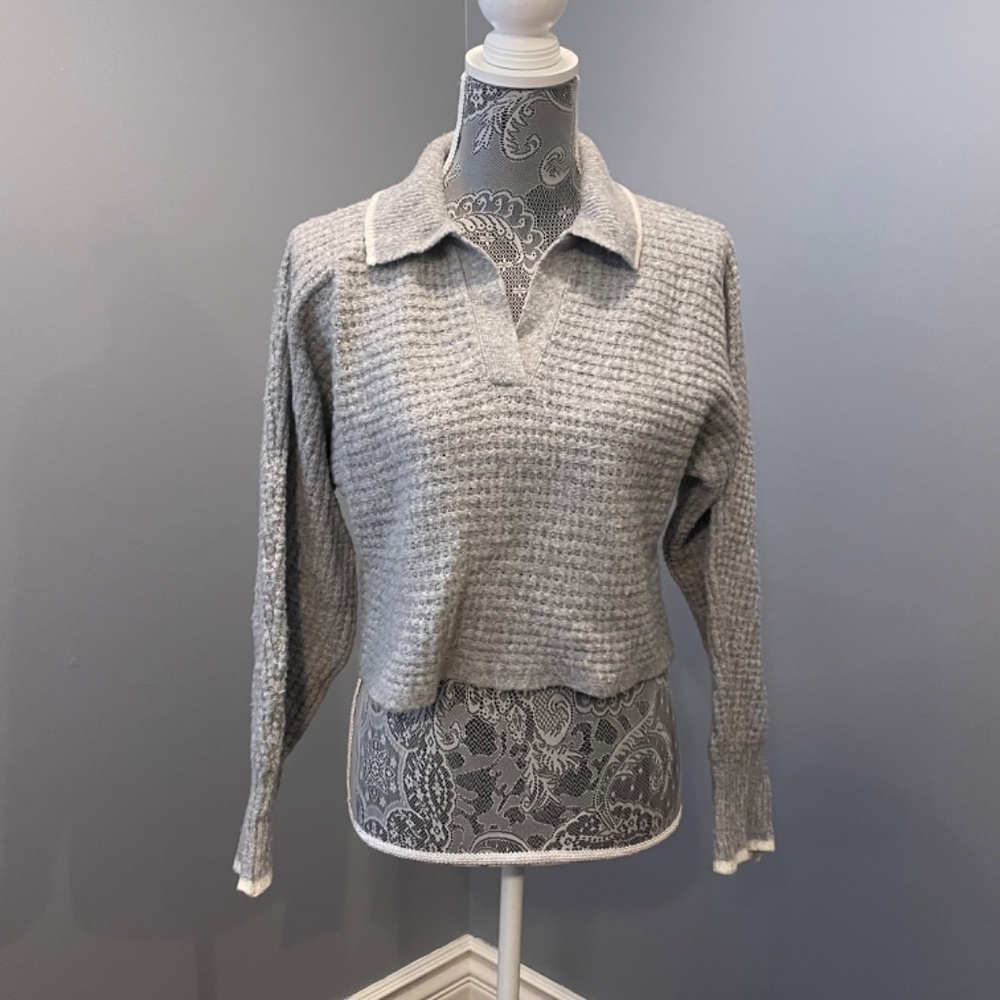 SO Cropped Sweater